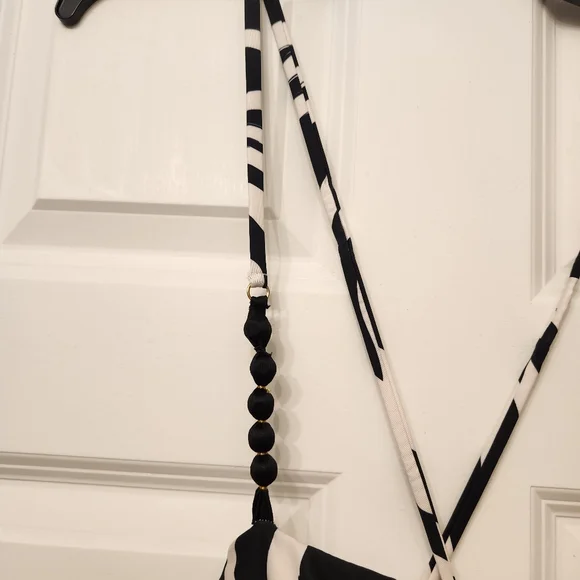 Milonga Zebra Over The Shoulder One Piece Swimsuit - Picture 5 of 11